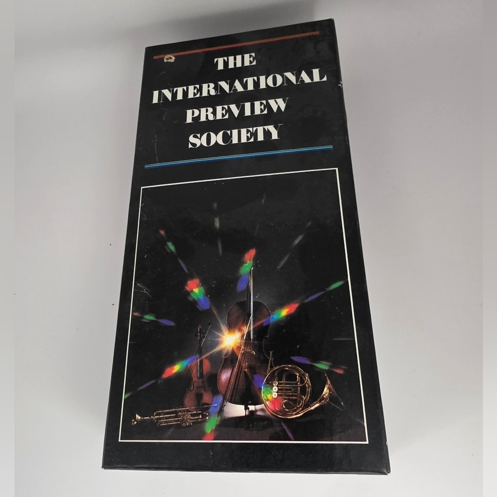 The International Preview Society Box